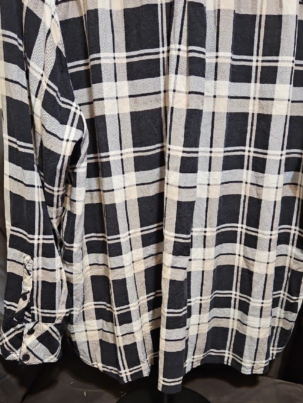 torrid Black and Cream Plaid Shirt - Picture 6 of 8
